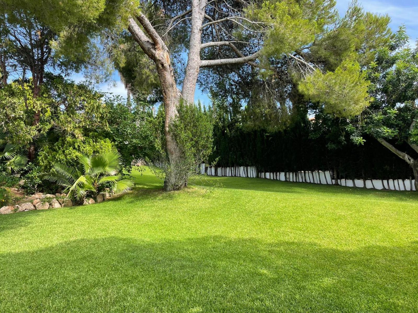Casa Mediterranea Con Gran Jardin Y Piscina A 500 M De La Playa Roda de Bará المظهر الخارجي الصورة